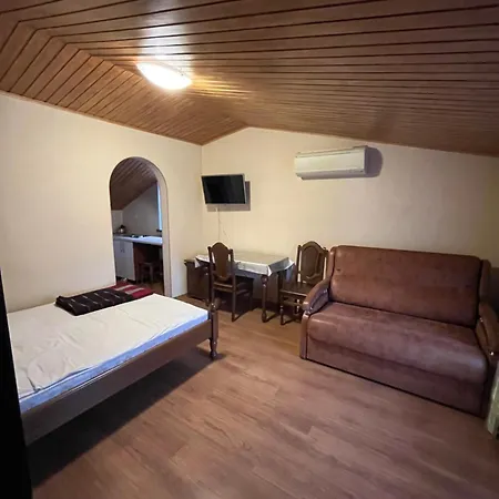 Rest House Affittacamere Odessa